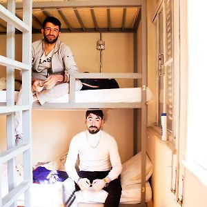 Dormitory Room Mixed
